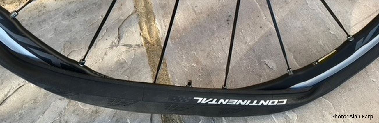 tubeless road bicycle tires