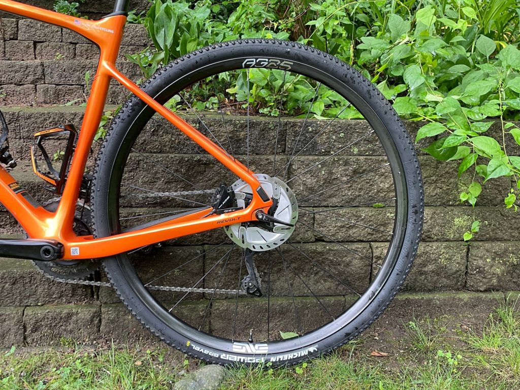 gravel bike wheels