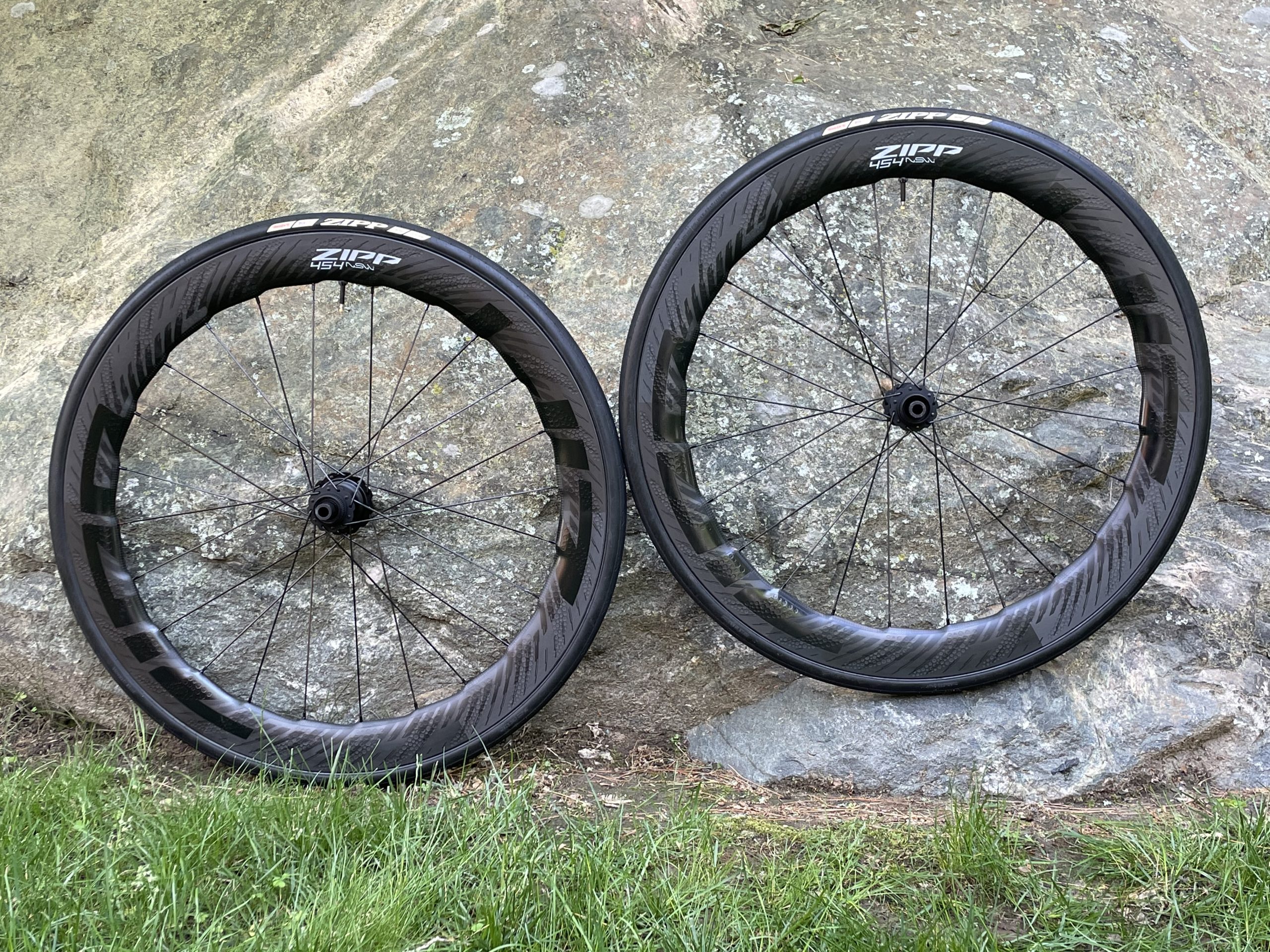 Zipp 454 NSW Carbon Clincher Disc Brake Road Wheel 
