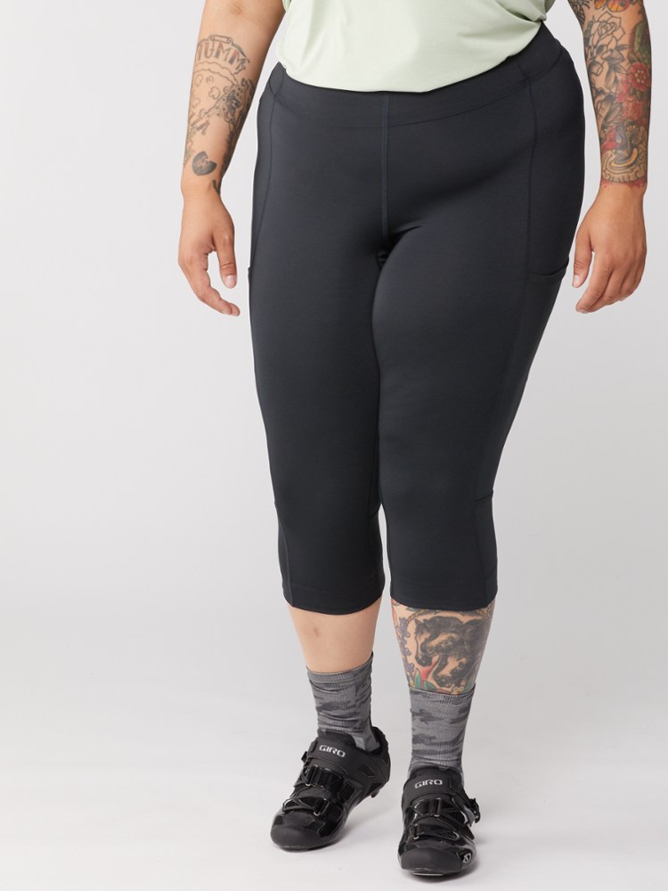 REI Co-op Women's Junction 3/4 Bike Tights Plus Sizes - In The Know Cycling