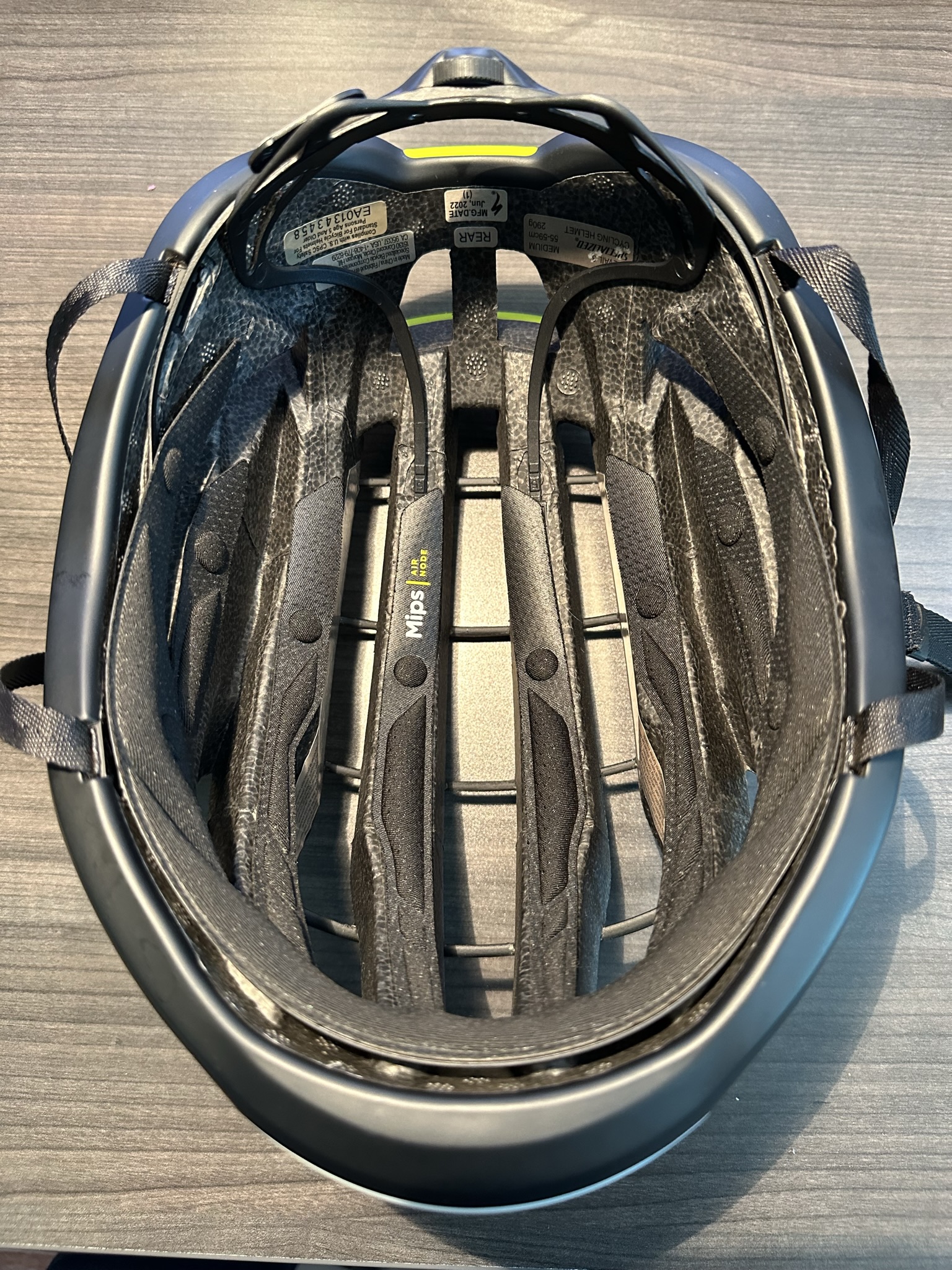 Medium best sale cycle helmet