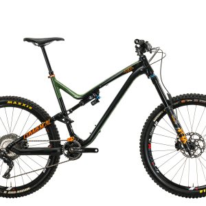 Commencal Meta AM V4.2 BC 650b Mountain Bike - 2018, X-Large, Disc Brake, Mechanical Shifting