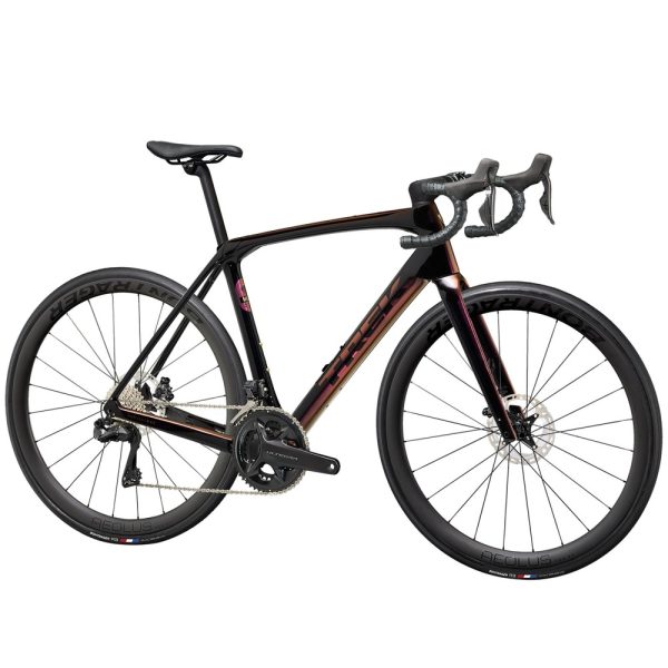 Trek Domane SLR 7 Disc Road Bike Gen 4 2025