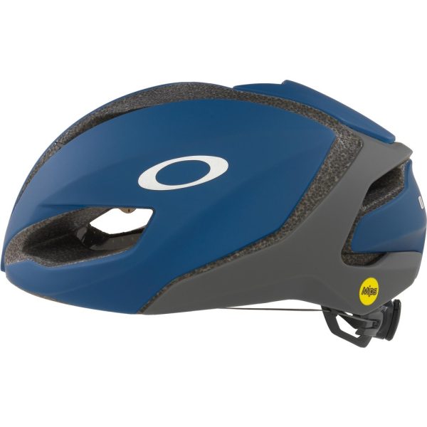 Oakley Aro5 MIPS Helmet