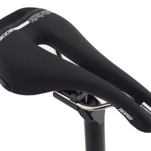 Selle Italia Novus Boost Superflow Saddle (Black) (Titanium Rails) (S3) (135mm)