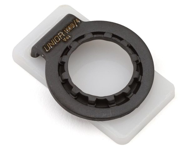 Unior 1669/4 2-in-1 Pocket Cassette Lockring Removal and Spoke Wrench Tool (Black)